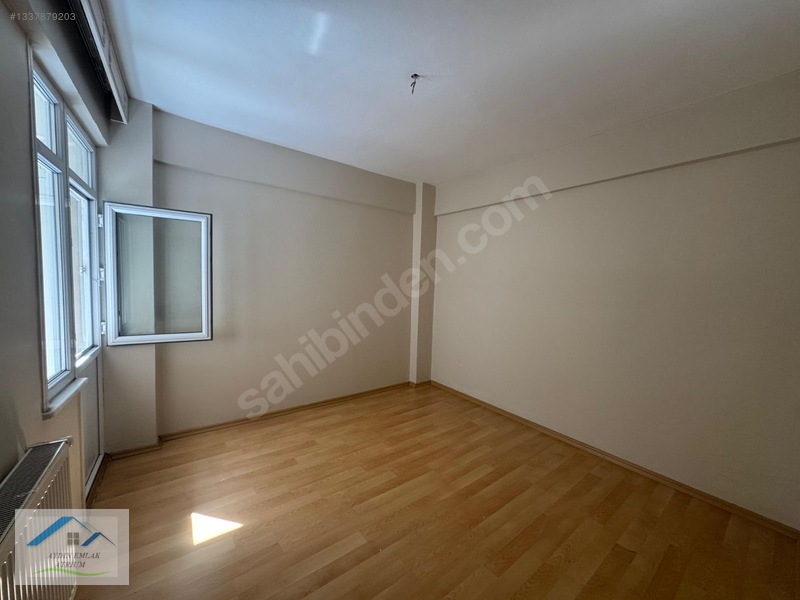 Kocamustafapaşa'da Balkonlu Temiz Boş Kiralık 2+1 Daire — fotoğraf 10