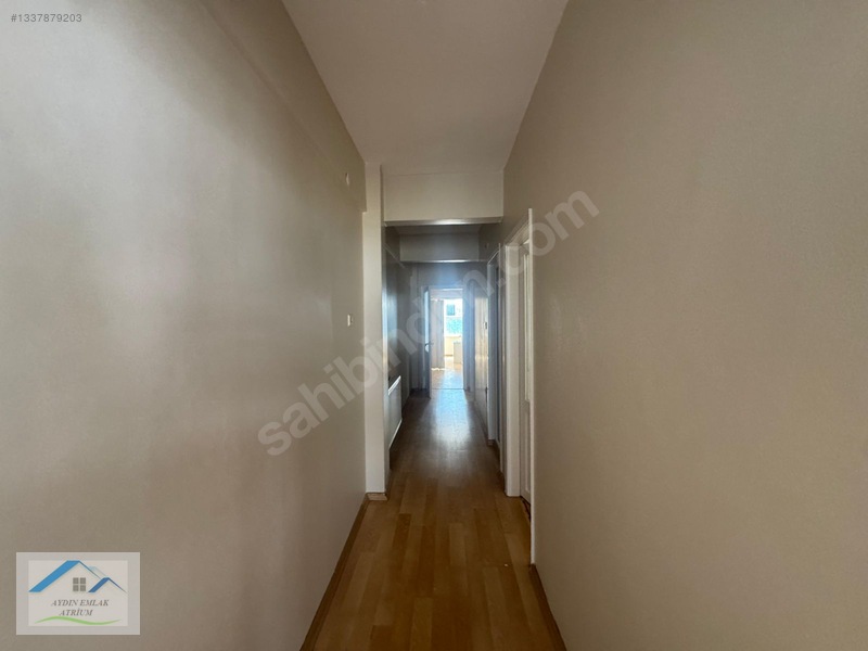 Kocamustafapaşa'da Balkonlu Temiz Boş Kiralık 2+1 Daire — fotoğraf 11