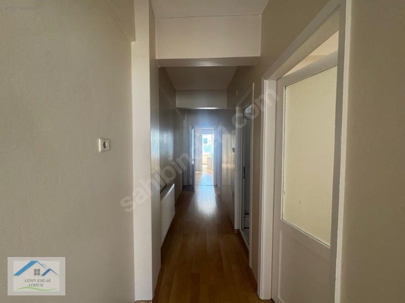Kocamustafapaşa'da Balkonlu Temiz Boş Kiralık 2+1 Daire — fotoğraf 12