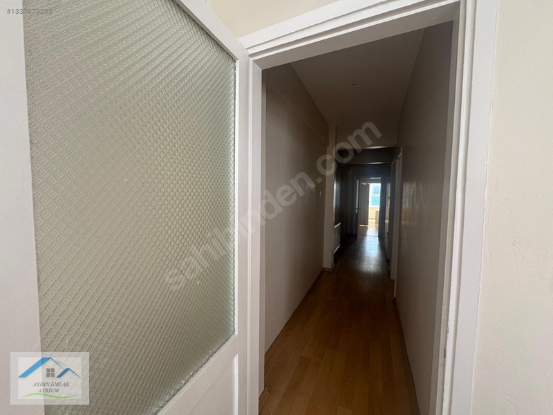 Kocamustafapaşa'da Balkonlu Temiz Boş Kiralık 2+1 Daire — fotoğraf 13