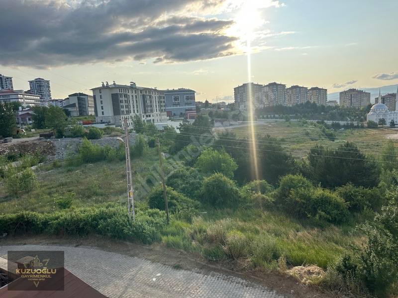 Kuzuoğlu Emlaktan Üniversiteye Yakın Satılık Daire — fotoğraf 21