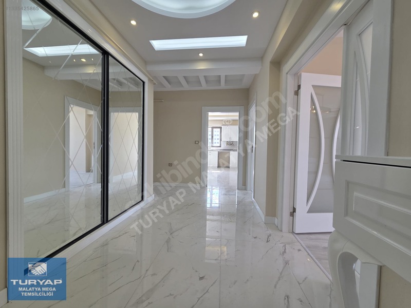 Turyap Mega'dan Bostanbaşı 35 Lik Yol Üzerinde 3+1 Satılık Daire — fotoğraf 4