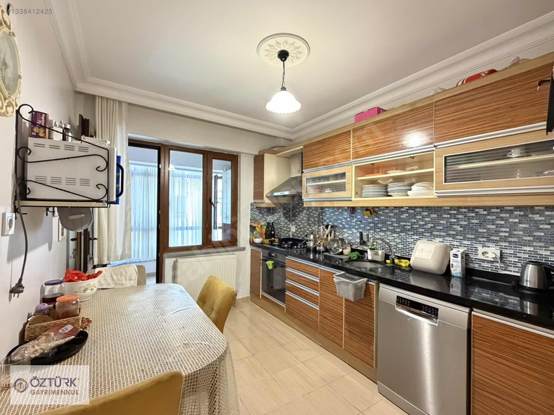 Cami Mahallesi Çarşı Yakını 3+1 150m² Geniş Boş Ara Kat — fotoğraf 3