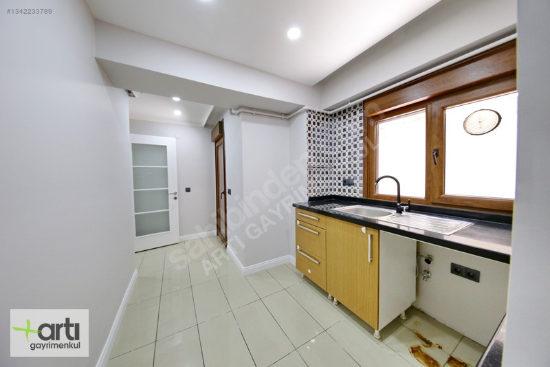 Artı'dan İdealtepe'de Minibüs Yoluna 3.binada 3+1 Ters Dubleks — fotoğraf 60