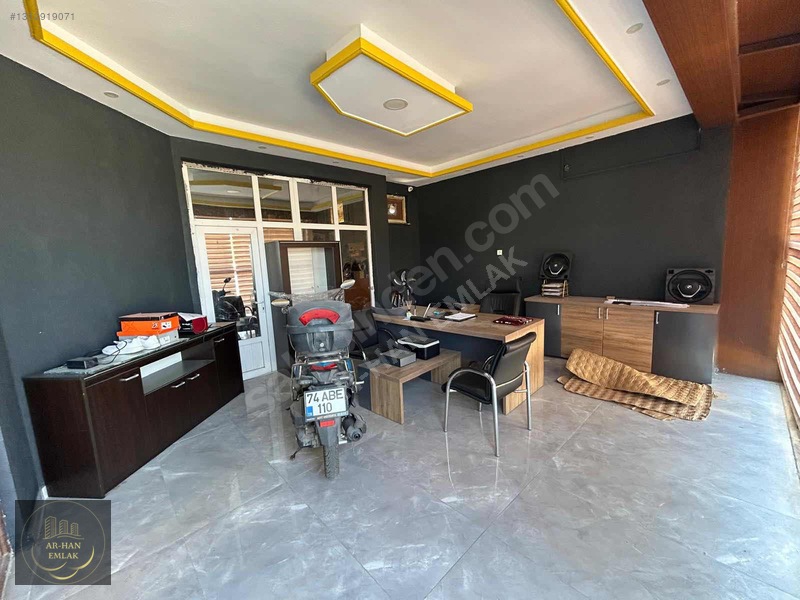 Ar-han Emlak'tan Satılık Dükkanlı Bina Fırsatı! — fotoğraf 3