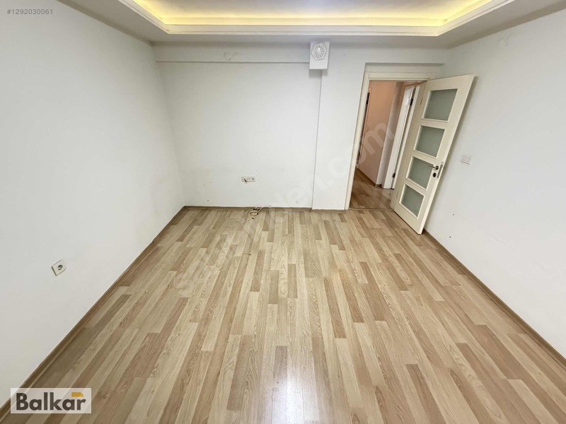 Kozağaç Mah.fırsat Satılık 3+1 Y.çift Cephe Daire — fotoğraf 3