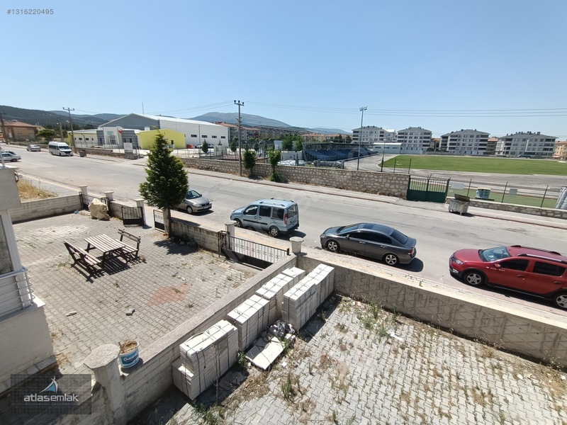 Atlas'tan Halil Akkaş Stadı Yanı Güney Cephe Arakat 3+1 Kiralık — fotoğraf 2