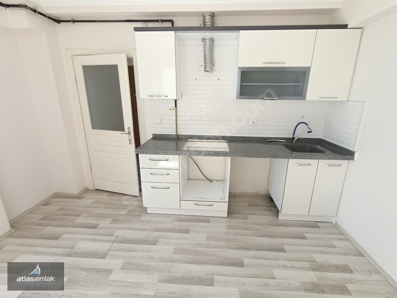 Atlas'tan Halil Akkaş Stadı Yanı Güney Cephe Arakat 3+1 Kiralık — fotoğraf 7