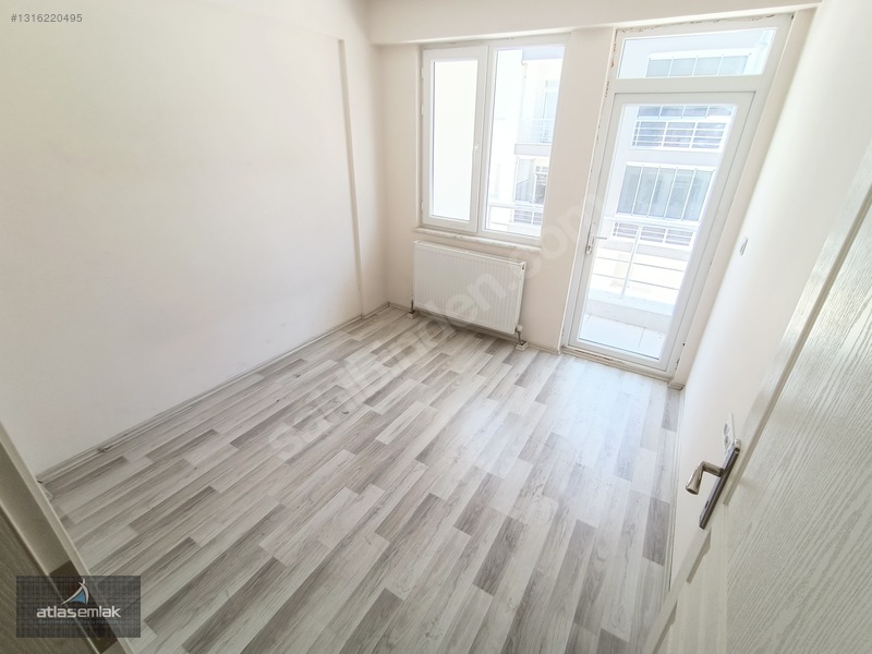 Atlas'tan Halil Akkaş Stadı Yanı Güney Cephe Arakat 3+1 Kiralık — fotoğraf 8