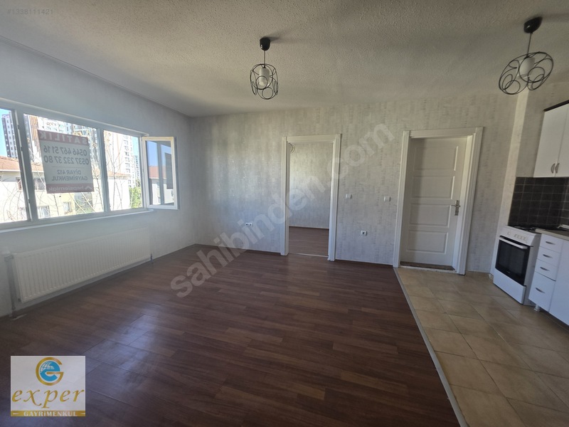 Merkezi Lokasyonda 2+1 Yenilenmiş Satılık Daire — fotoğraf 3