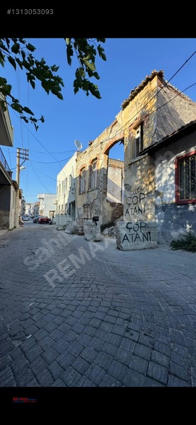 Hacıfeyzullah Mh. 610 M2 Arsa Alanı Olan Tescilli Bina