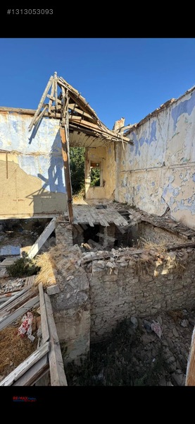 Hacıfeyzullah Mh. 610 M2 Arsa Alanı Olan Tescilli Bina — fotoğraf 3