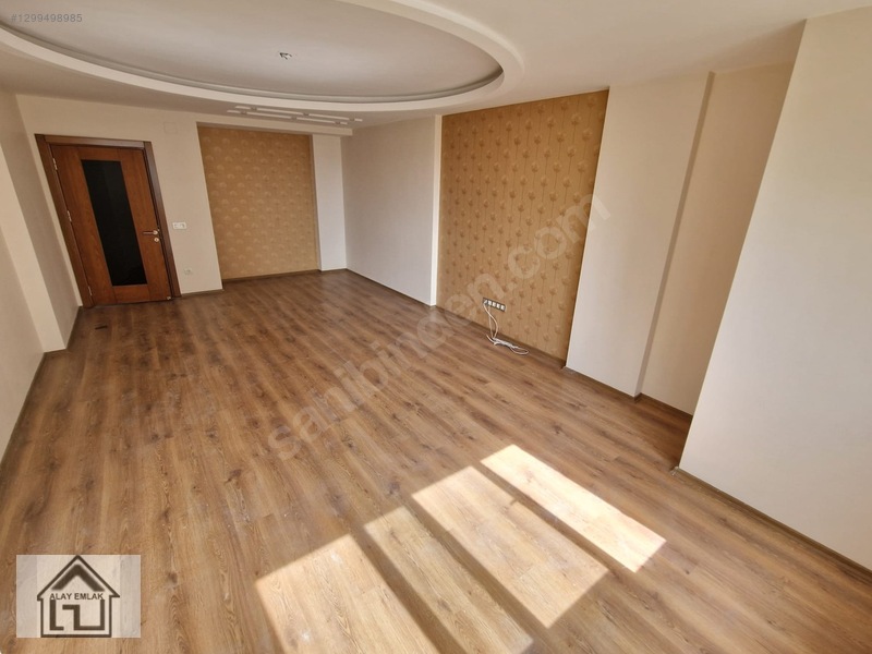 Bulvarda 4+1 Ara Kat 180 M2 Net Kullanım Alanlı Satılık Daire — fotoğraf 9