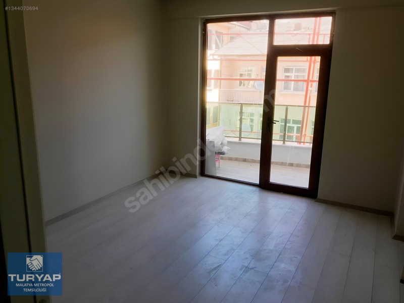 Turyap Metropol'den Temelli Cad. 3+1 Full Yapılı Satılık Daire — fotoğraf 18