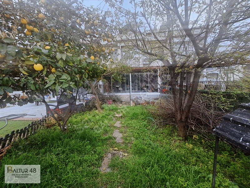 Fethiye Foça'da Satılık 4+1 Bahçeli Triplex Villa, 140m² — fotoğraf 10