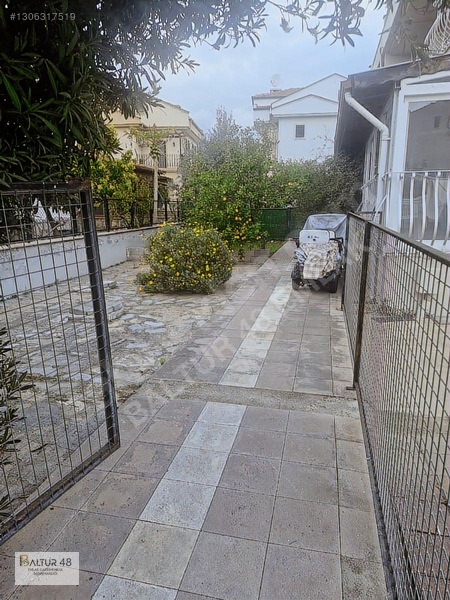 Fethiye Foça'da Satılık 4+1 Bahçeli Triplex Villa, 140m² — fotoğraf 15