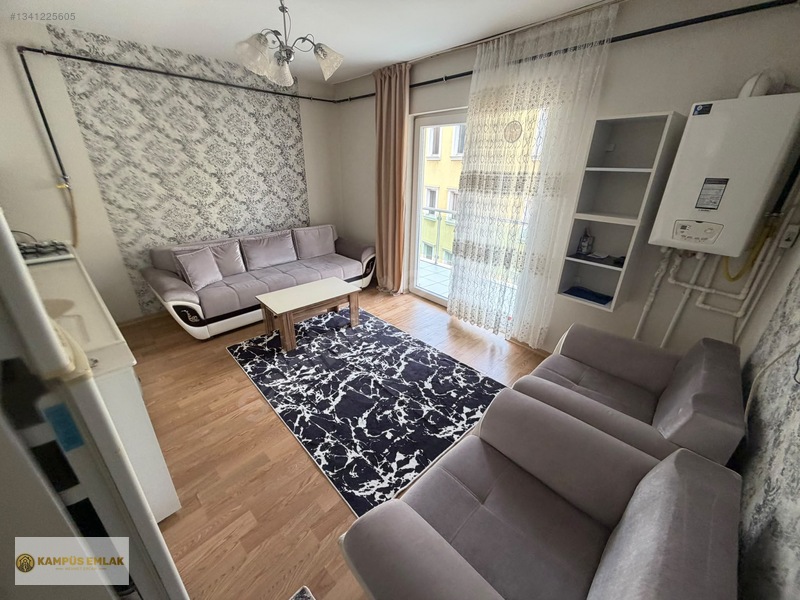 ** Kampüs Emlak'Tan Güncel Fotoğraflı 1+1 Lüx Daire**
