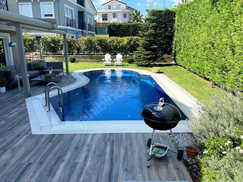 Zekeriyaköy Sitede Eşyalı Kiralık Villa — fotoğraf 12