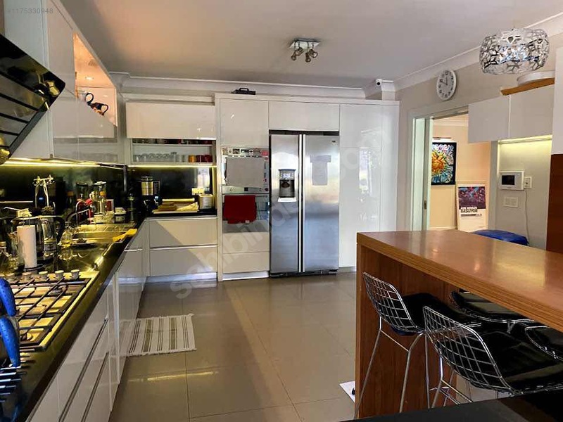 Zekeriyaköy Sitede Eşyalı Kiralık Villa — fotoğraf 14