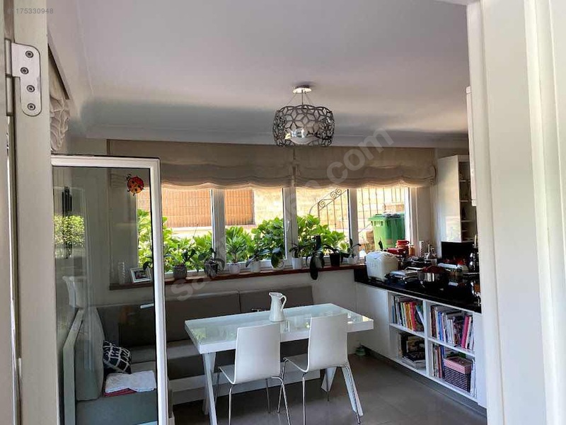 Zekeriyaköy Sitede Eşyalı Kiralık Villa — fotoğraf 29