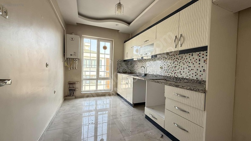 Sarıgüllük'Te İçi Ful Bakımlı 2+1 Kiralık Daire