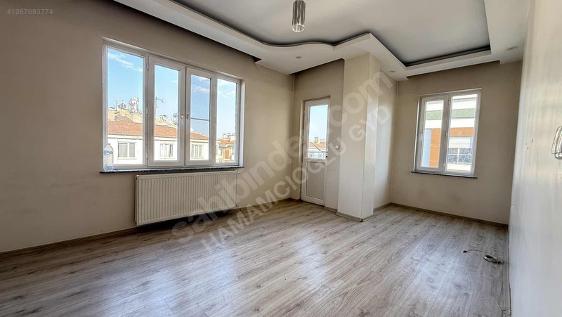 Sarıgüllük'te İçi Ful Bakımlı 2+1 Kiralık Daire — fotoğraf 3