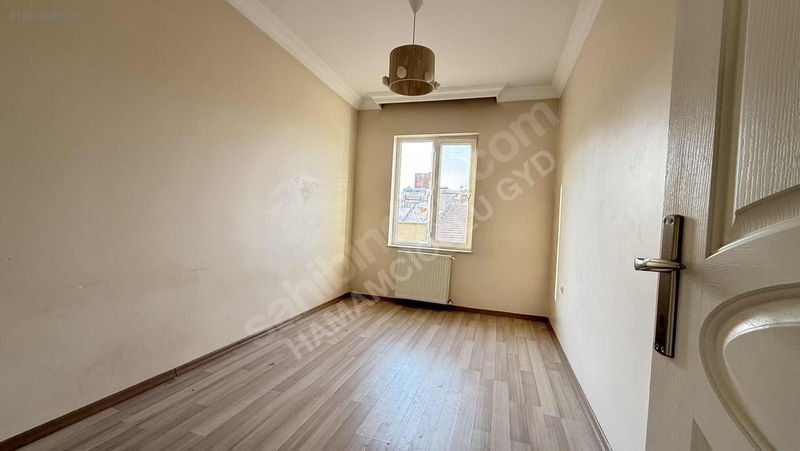 Sarıgüllük'te İçi Ful Bakımlı 2+1 Kiralık Daire — fotoğraf 7