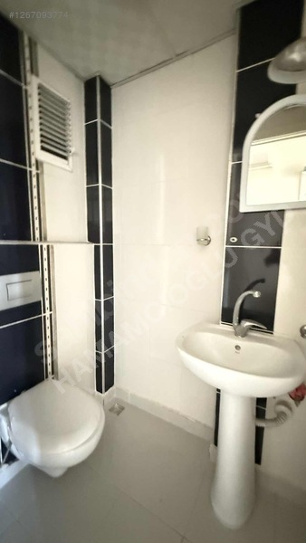 Sarıgüllük'te İçi Ful Bakımlı 2+1 Kiralık Daire — fotoğraf 17