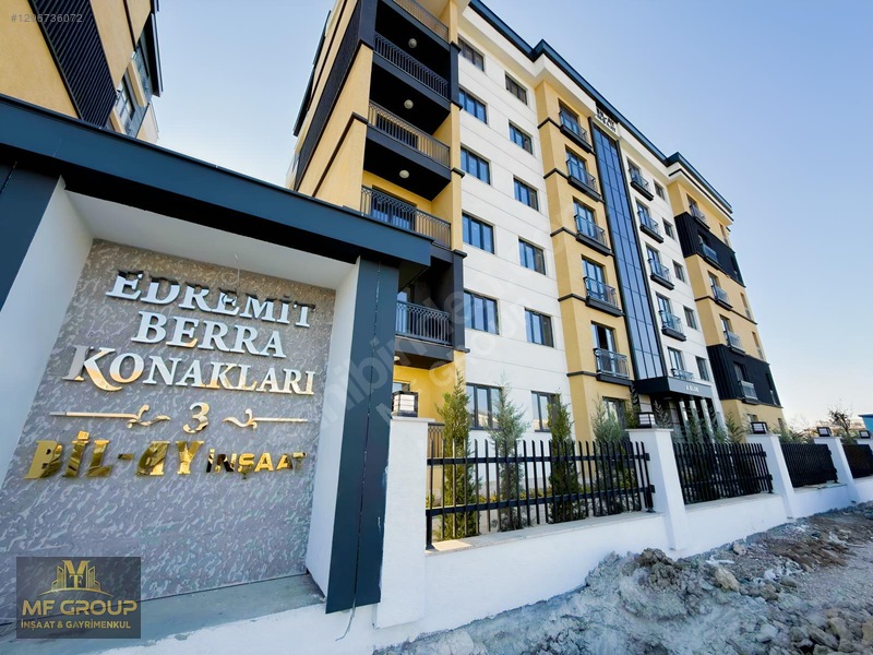 Fecr'den Şehir Ve Göl Manzaralı Satılık 4+1 Ultra Lüks Daireler — fotoğraf 4