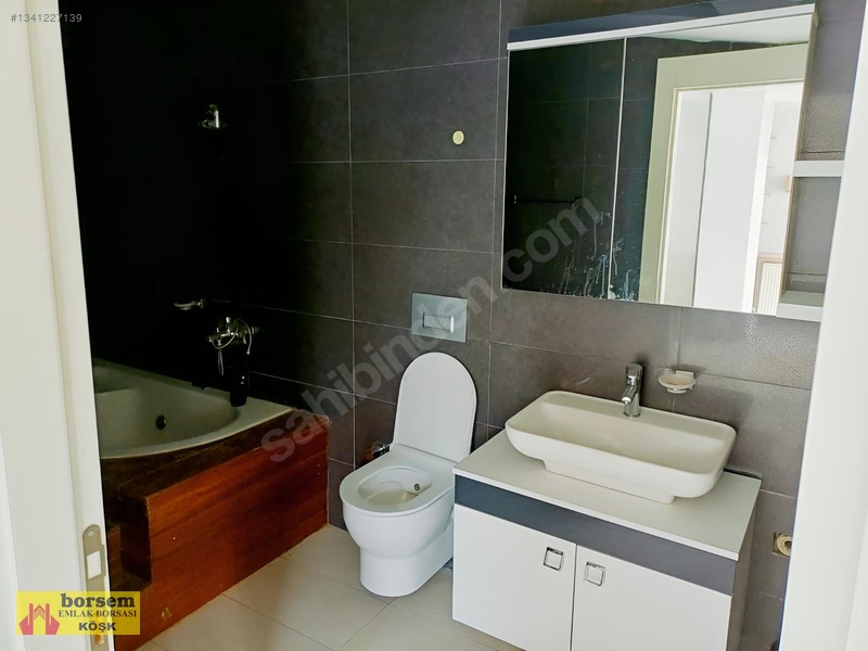 Kırkkonaklarda Lüks Yapılı 2+1+giy Odalı Teraslı Dubleks Daire — fotoğraf 22