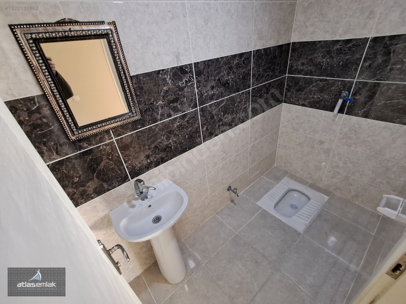Atlas'tan Zafertepe'de Merkezi Konumda 2+1 Kiralık Daire — fotoğraf 18