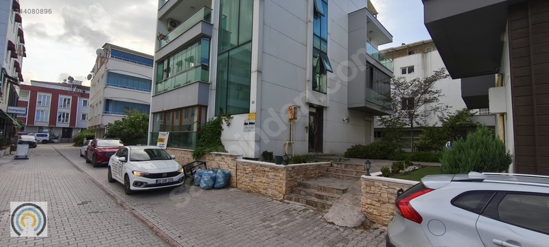 Güzelyalı Mahallesinde Kiralık 2+1 Daire — fotoğraf 6