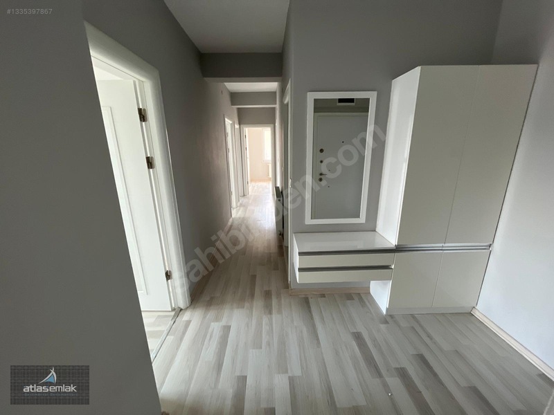 Atlas'tan Sporkentin Merkezinde Kiralık 3+1 Daire — fotoğraf 5