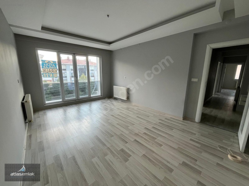 Atlas'tan Sporkentin Merkezinde Kiralık 3+1 Daire — fotoğraf 8