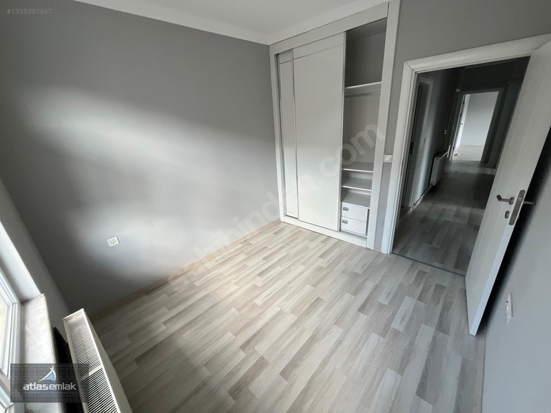 Atlas'tan Sporkentin Merkezinde Kiralık 3+1 Daire — fotoğraf 24