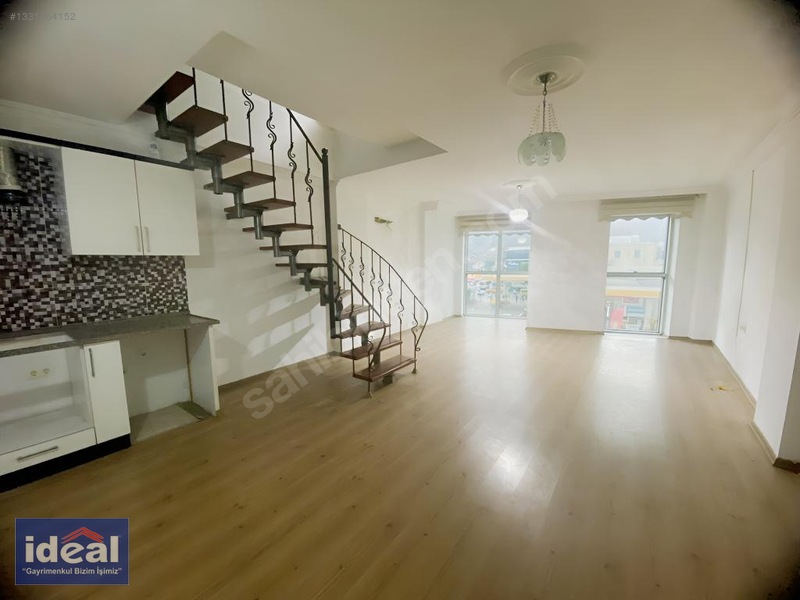 Fethiyede Muğla Makası Kavşağında Ana Caddeye Bakan Kiralık 2+1