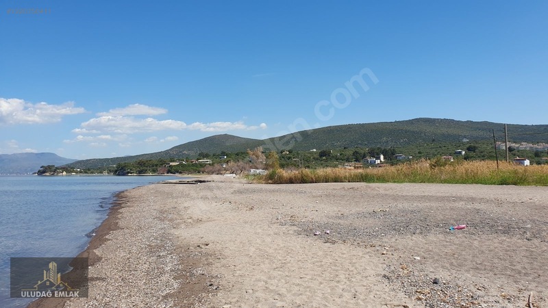 Dikili Bademli Kaçkar Sitesinde Sürekli Kiralık Villa — fotoğraf 2