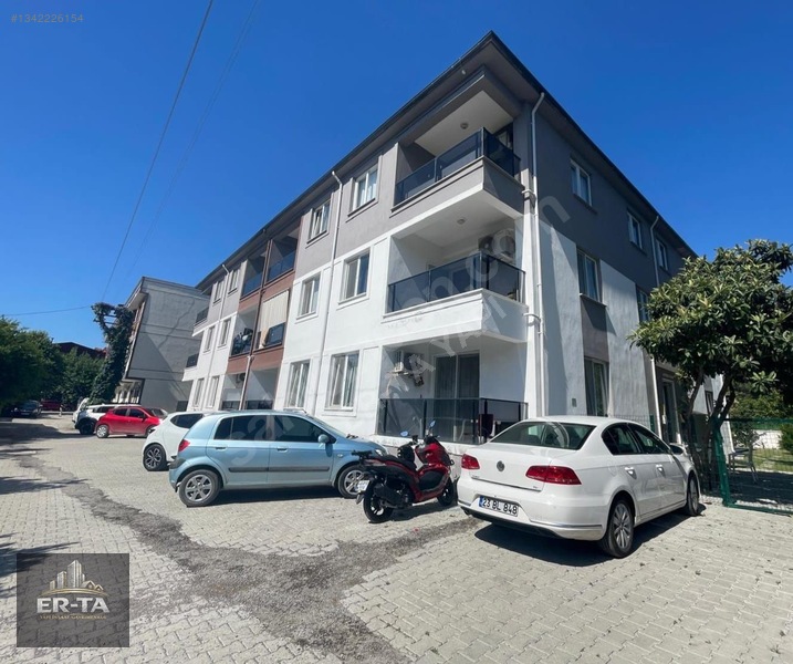 Havuzlu Sitede Eşyalı Geniş 1+1 Daire — fotoğraf 4