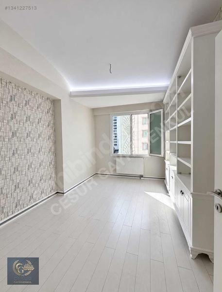 Cesur'dan 50 M Yol Üzeri Ultra Lüx 4+1 Daire — fotoğraf 9