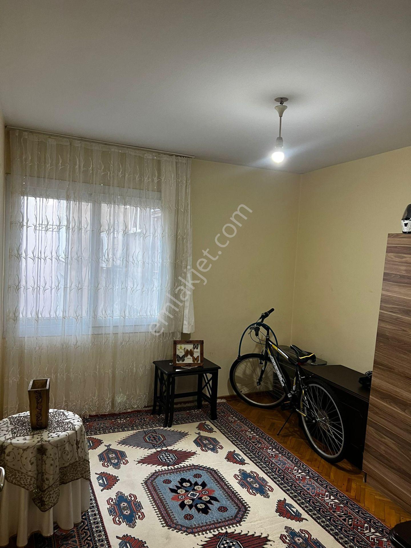 Mithatpaşa Cadde Yakını Yatırımlık 2+1 Daire — fotoğraf 12
