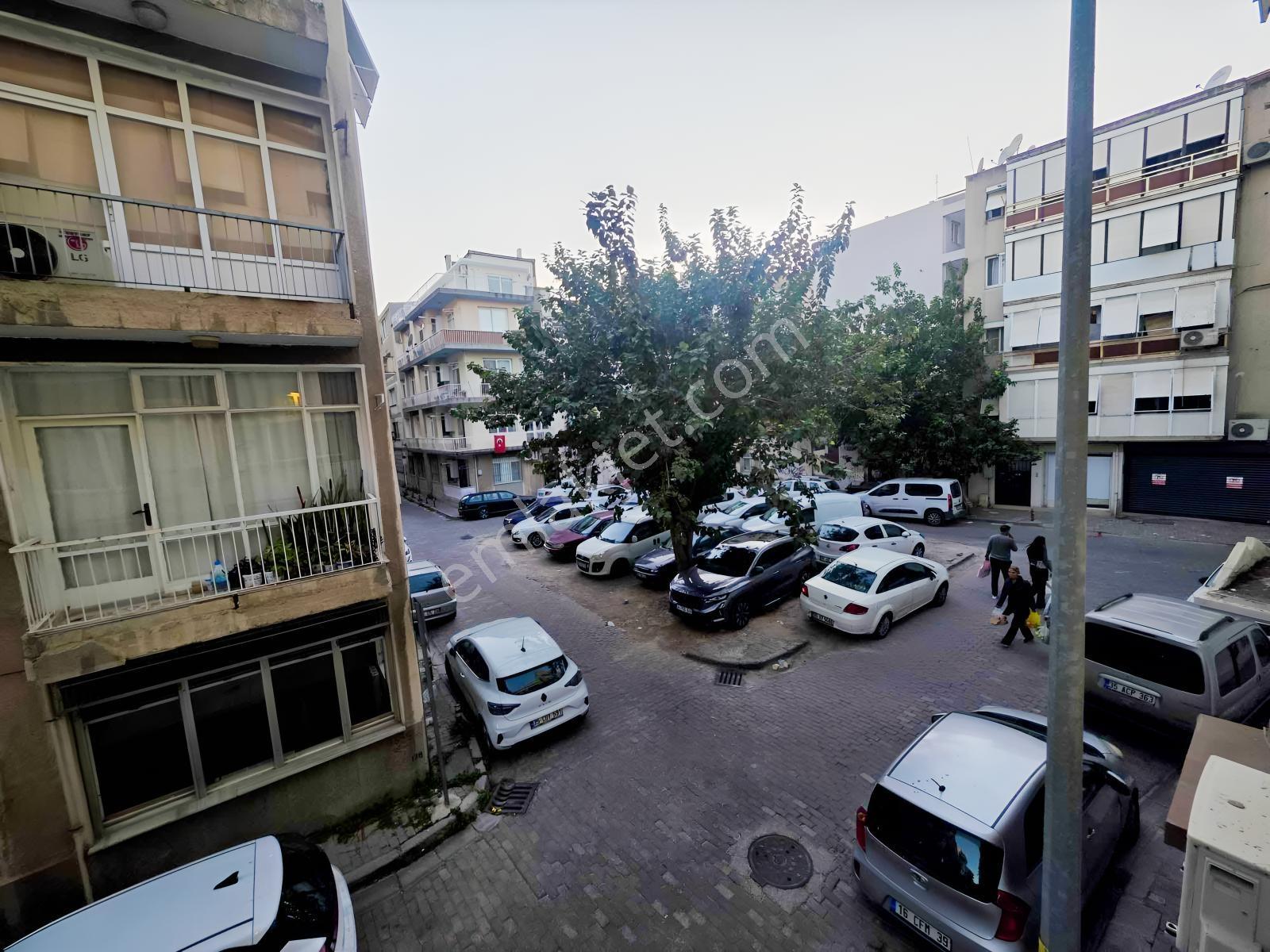 Karşıyaka Tuna'da Tadilatlı 1. Kat 3+1 Daire — fotoğraf 16
