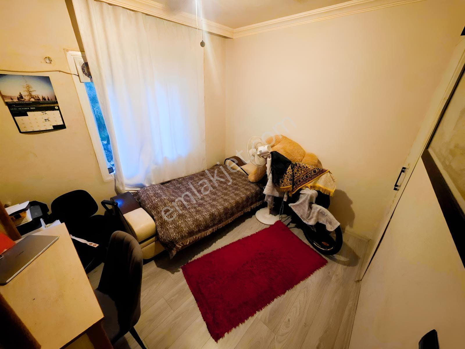 Karşıyaka Tuna'da Tadilatlı 1. Kat 3+1 Daire — fotoğraf 24