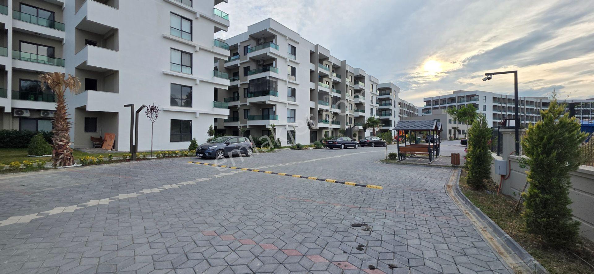 Royal Emlaktan Tömük Mah Mitanni Garden Satılık 2+1 Yazlık Havuz Başı Daire Otel Konseptinde — fotoğraf 7
