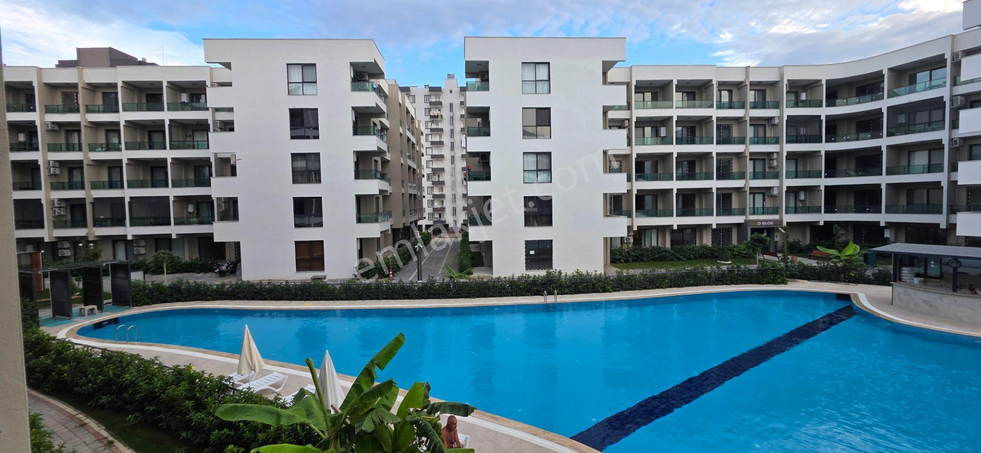 Royal Emlaktan Tömük Mah Mitanni Garden Satılık 2+1 Yazlık Havuz Başı Daire Otel Konseptinde — fotoğraf 9