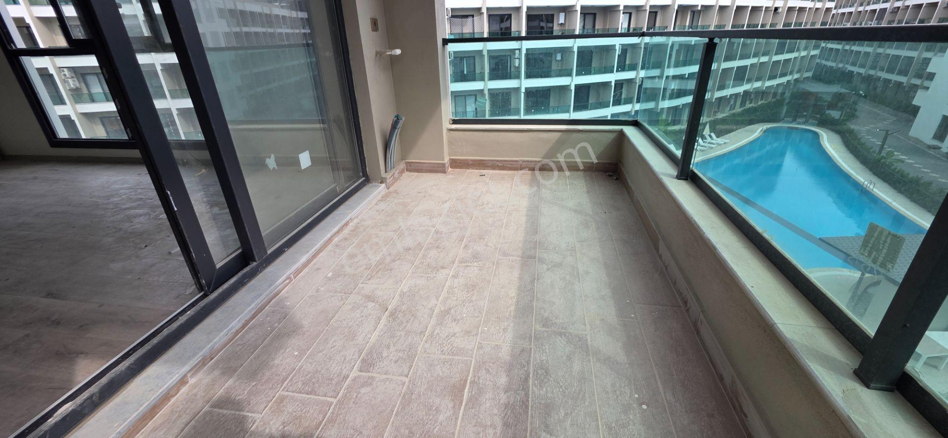 Royal Emlaktan Tömük Mah Mitanni Garden Satılık 2+1 Yazlık Havuz Başı Daire Otel Konseptinde — fotoğraf 16
