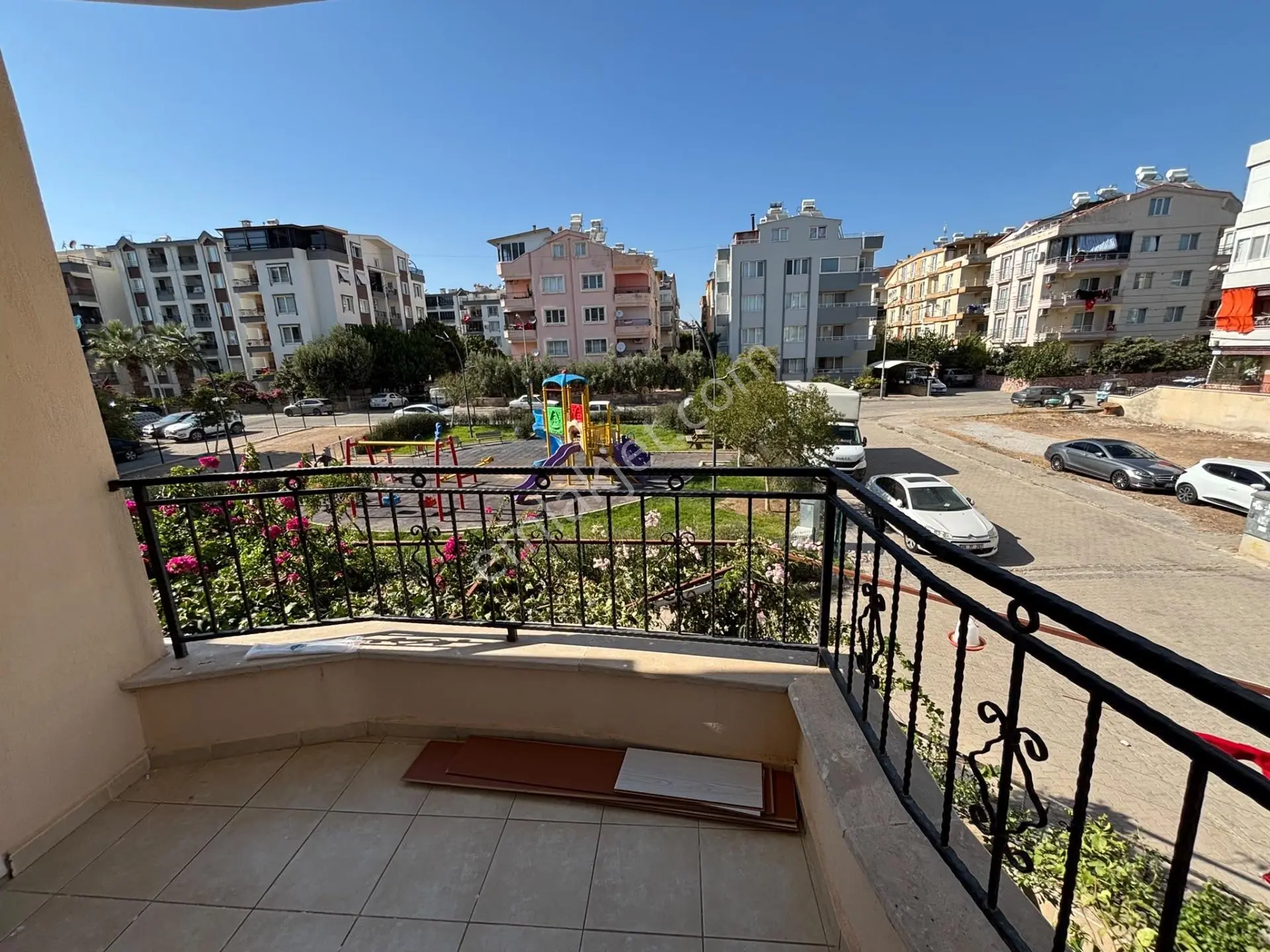 Merkezde 2+1 Daire Önü Park Ara Kat — fotoğraf 5