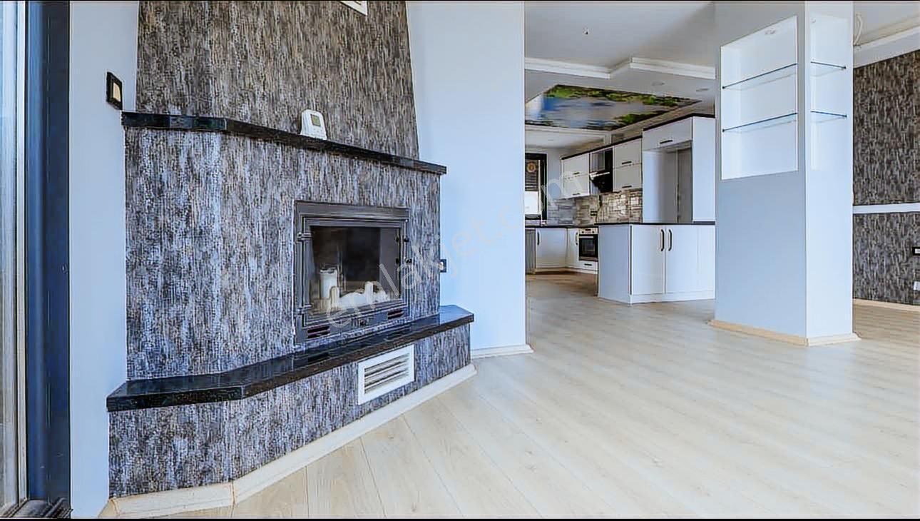 Balçova Çetin Emeç'te Körfez Ve Dağ Manzaralı Lüks Triplex Villa — fotoğraf 6
