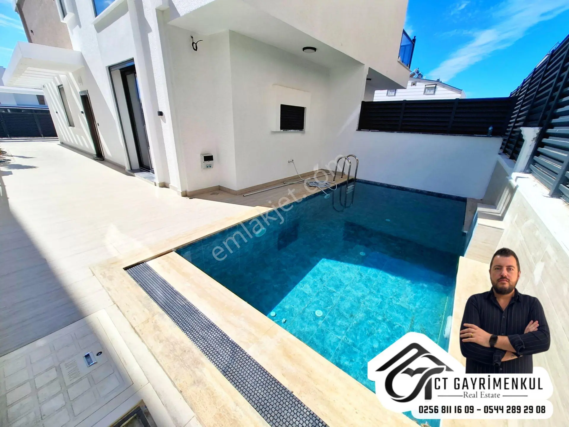 Didim'de Satılık 4+1 Ayrı Mutfak Müstakil Havuzlu Triplex Sıfır Villa ! — fotoğraf 2