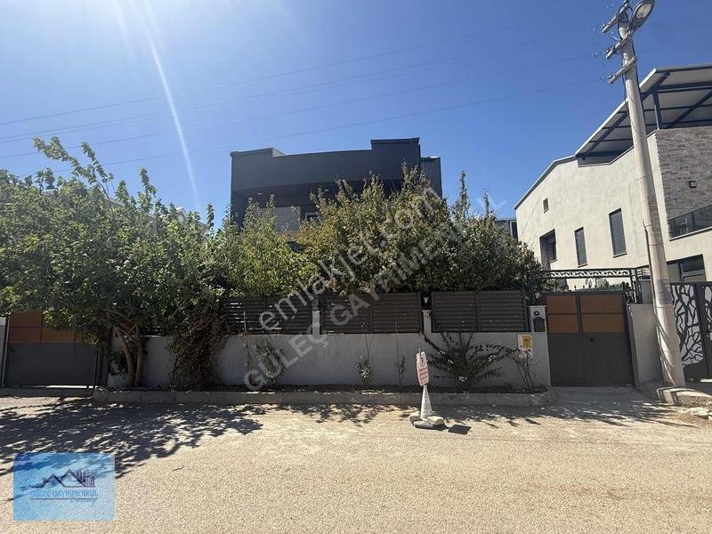 Güleç Gayrimenkul Müstakil 5+1 Satılık Villa — fotoğraf 2