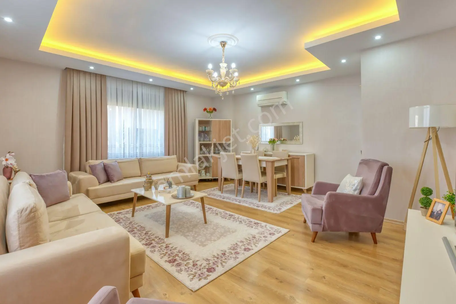 Tepe Sugözü’nde Deniz Ve Kale Manzaralı Ayrı Mutfaklı 2+1 Daire — fotoğraf 2